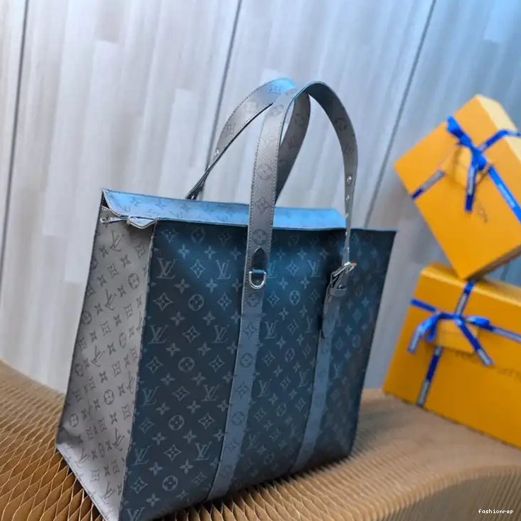Fashionrep LV Bag 2210DJ0008 0822